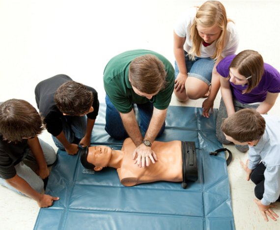 Group First Aid Training first aid training session