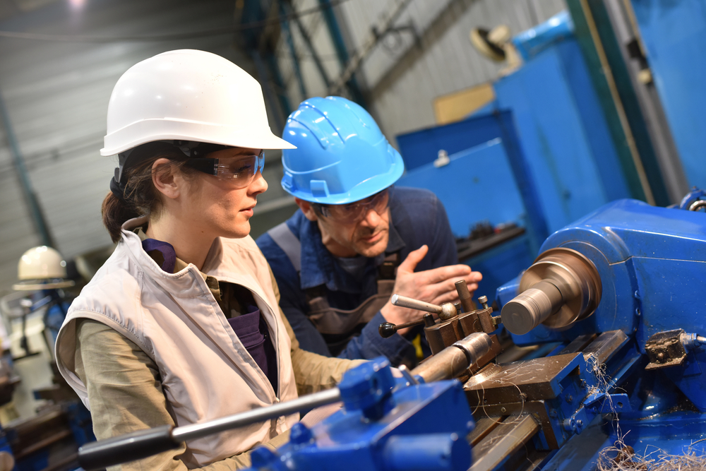 safety training on machinery used in warehouse